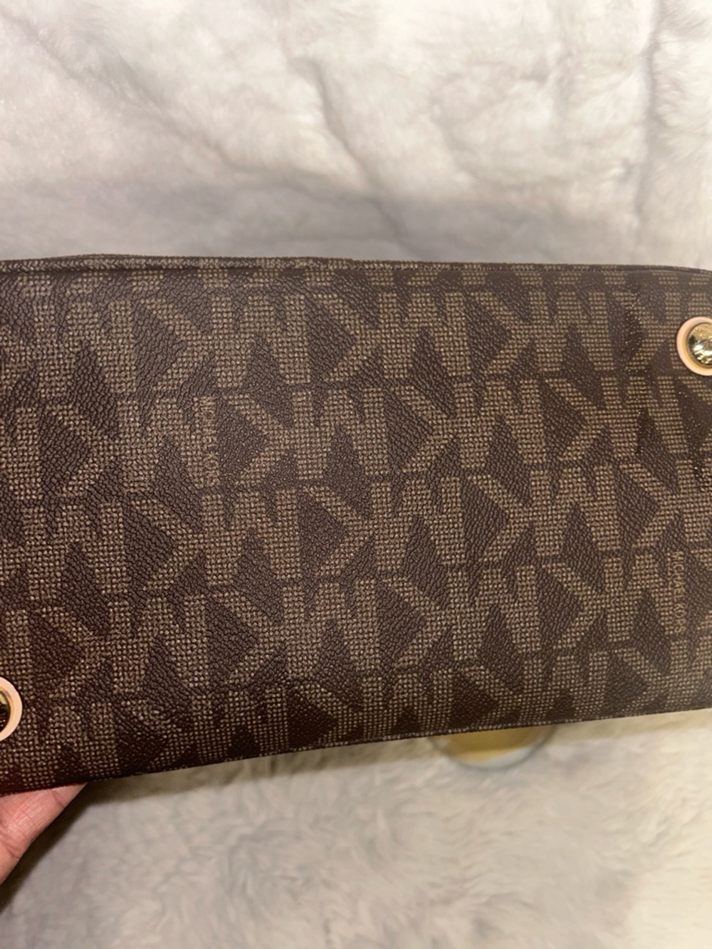 Michael Kors Brown Signature Jet Set Tote - Picture 5 of 16